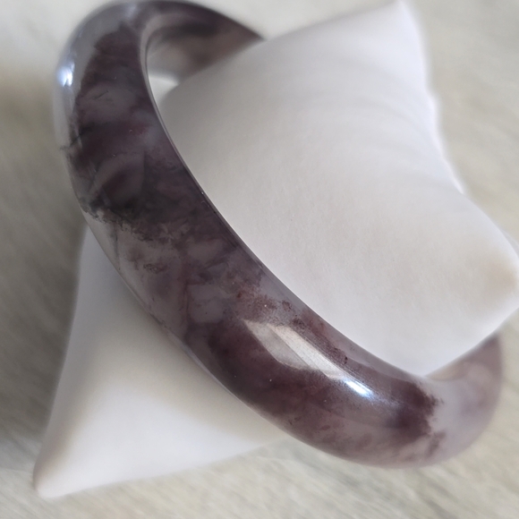 Natural Jade Bangle - Picture 7 of 10